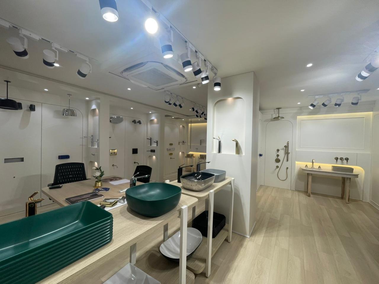 WhatsApp Image 2025-11-04 at 17.21.05_14c51b5c